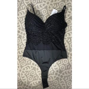 EMBROIDERED BODYSUIT